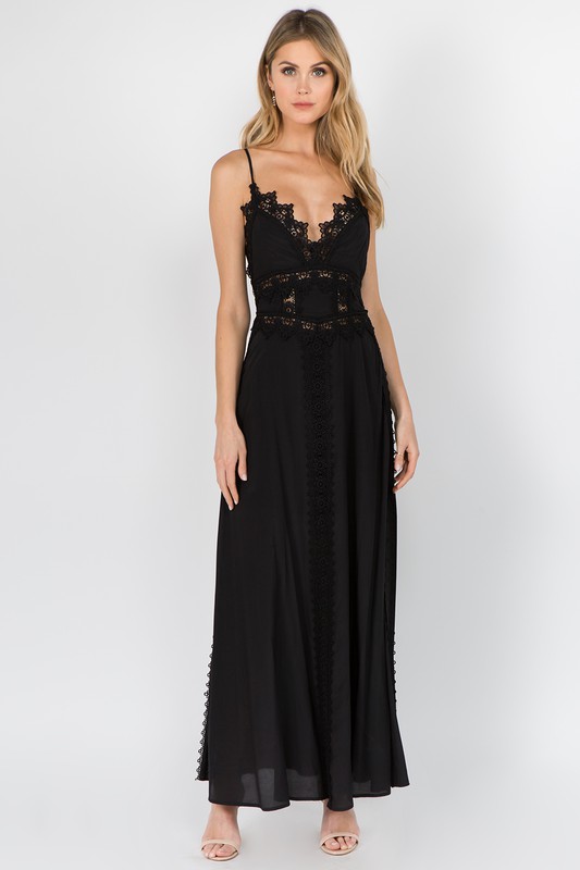 Black Lace Trim Backless Maxi Dress